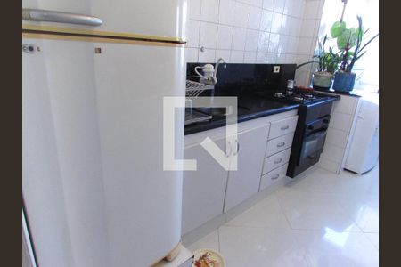 Cozinha de apartamento à venda com 2 quartos, 60m² em Chácara Agrindus, Taboão da Serra