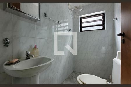 Banheiro de casa à venda com 4 quartos, 322m² em Jardim Bela Vista, Santo André