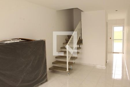 Sala de casa para alugar com 2 quartos, 65m² em Centreville, Cotia