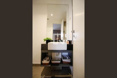 Banheiro de kitnet/studio à venda com 1 quarto, 31m² em Cerqueira César, São Paulo