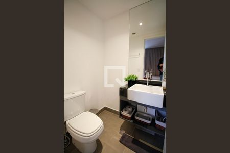 Banheiro de kitnet/studio à venda com 1 quarto, 31m² em Cerqueira César, São Paulo