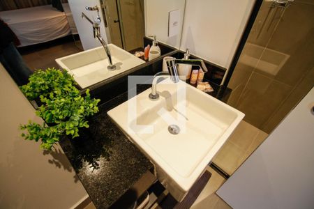 Banheiro de kitnet/studio à venda com 1 quarto, 31m² em Cerqueira César, São Paulo