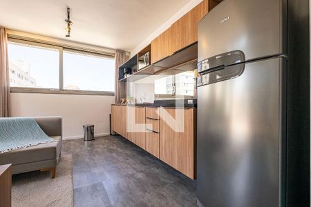 Sala/Cozinha de kitnet/studio à venda com 1 quarto, 73m² em Cerqueira César, São Paulo