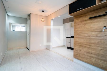 Sala de apartamento para alugar com 2 quartos, 46m² em Jardim Mirante dos Ovnis, Votorantim