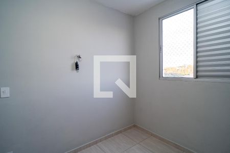 Quarto de apartamento para alugar com 2 quartos, 46m² em Jardim Mirante dos Ovnis, Votorantim