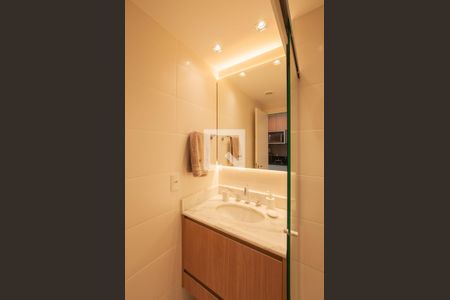 Banheiro de apartamento para alugar com 1 quarto, 27m² em Sumarezinho, São Paulo
