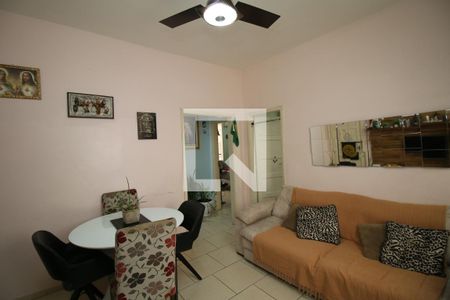 Sala de apartamento para alugar com 2 quartos, 70m² em Olaria, Rio de Janeiro