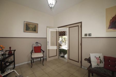 Sala de casa para alugar com 4 quartos, 840m² em Anil, Rio de Janeiro