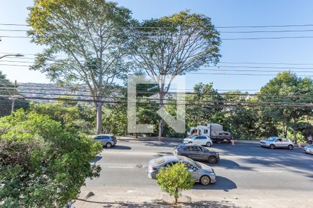 Sala vista de apartamento à venda com 3 quartos, 100m² em Santa Lúcia, Belo Horizonte