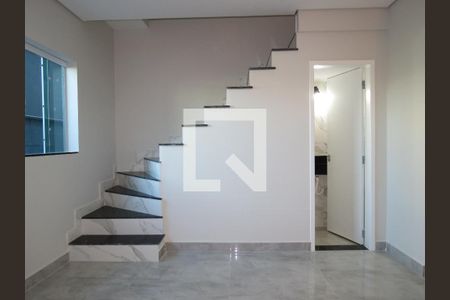 Sala de casa para alugar com 2 quartos, 100m² em Vila Nina, São Paulo
