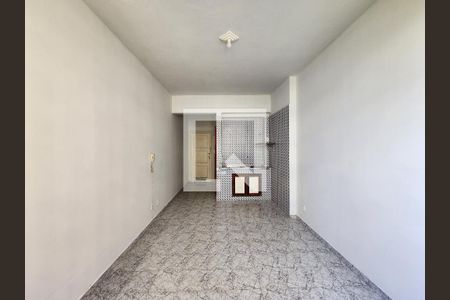 Sala/Quarto de apartamento para alugar com 1 quarto, 24m² em Centro, Rio de Janeiro