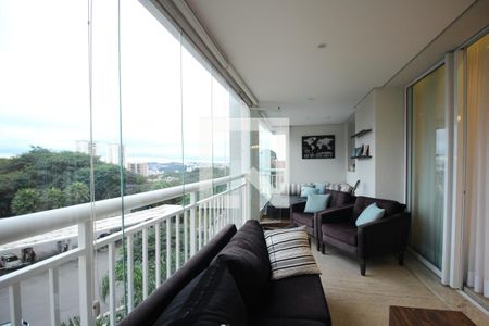 Sacada de apartamento para alugar com 3 quartos, 177m² em Jardim Monte Kemel, São Paulo