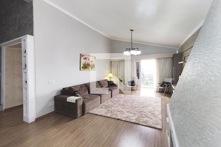 Sala de casa à venda com 3 quartos, 230m² em Pinheiro, São Leopoldo