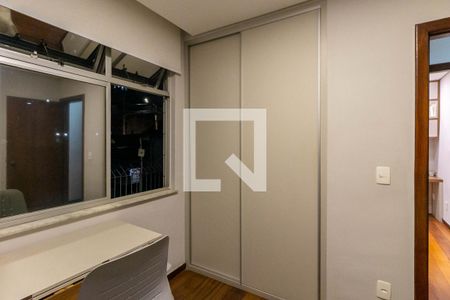 Quarto 1 de apartamento à venda com 3 quartos, 98m² em Sagrada Família, Belo Horizonte