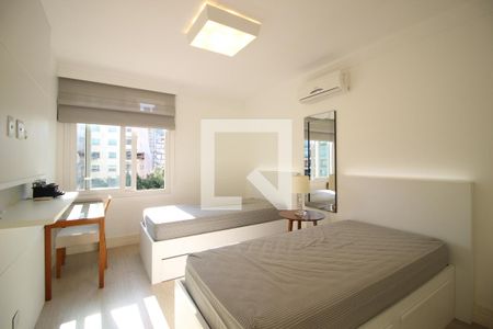 Quarto 1 de apartamento à venda com 2 quartos, 100m² em Cerqueira César, São Paulo