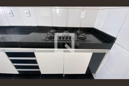 Cozinha de apartamento à venda com 3 quartos, 120m² em Cinquentenario, Belo Horizonte