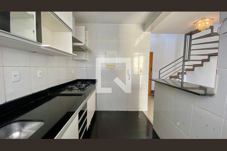 Cozinha de apartamento à venda com 3 quartos, 120m² em Cinquentenario, Belo Horizonte