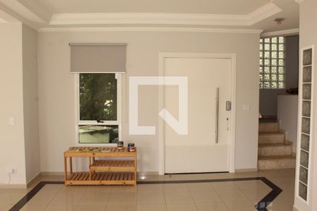 Sala 1 de casa de condomínio para alugar com 3 quartos, 290m² em São Paulo Ii, Cotia
