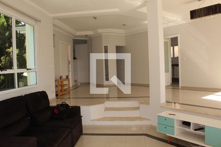 Casa de condomínio para alugar com 290m², 3 quartos e 3 vagasSala 1