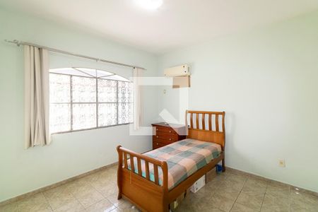 Quarto 1 de casa de condomínio para alugar com 2 quartos, 101m² em Campo Grande, Rio de Janeiro
