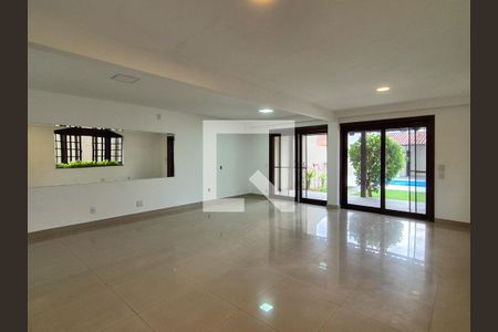 Casa de condomínio à venda com 280m², 4 quartos e 2 vagasSala