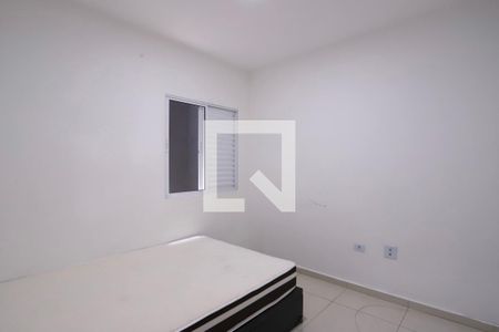 Quarto 1 de apartamento para alugar com 2 quartos, 40m² em Vila Bertioga, São Paulo