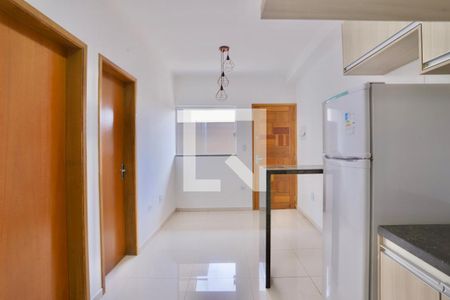 Sala/Cozinha de apartamento para alugar com 2 quartos, 40m² em Vila Bertioga, São Paulo