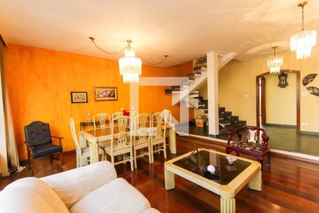Sala de casa para alugar com 3 quartos, 235m² em Vila Regente Feijó, São Paulo