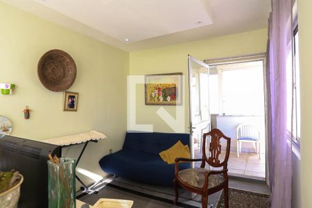 Sala de TV de apartamento para alugar com 2 quartos, 142m² em Palmares, Belo Horizonte