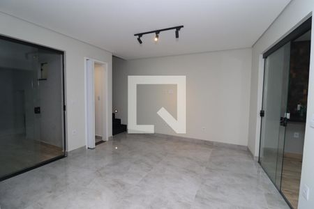 Sala de TV de casa à venda com 3 quartos, 135m² em Vila Mafra, São Paulo