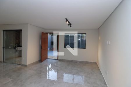 Sala de TV de casa à venda com 3 quartos, 135m² em Vila Mafra, São Paulo