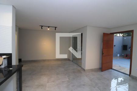 Sala de TV de casa à venda com 3 quartos, 135m² em Vila Mafra, São Paulo