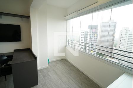Varanda de kitnet/studio para alugar com 1 quarto, 27m² em Butantã, São Paulo