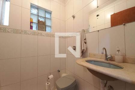 Lavabo  de casa para alugar com 3 quartos, 170m² em Vila Lemos, Campinas