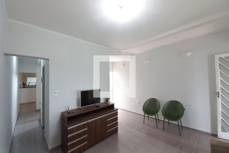 Sala de TV de casa para alugar com 3 quartos, 170m² em Vila Lemos, Campinas