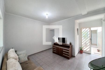 Sala de TV de casa para alugar com 3 quartos, 170m² em Vila Lemos, Campinas