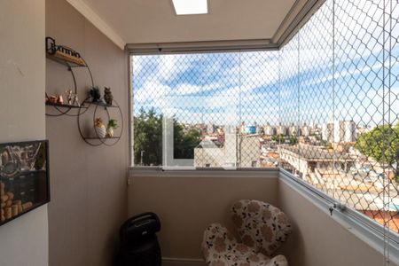 Varanda Conjugada Sala  de apartamento para alugar com 2 quartos, 50m² em Vila Inglesa, São Paulo
