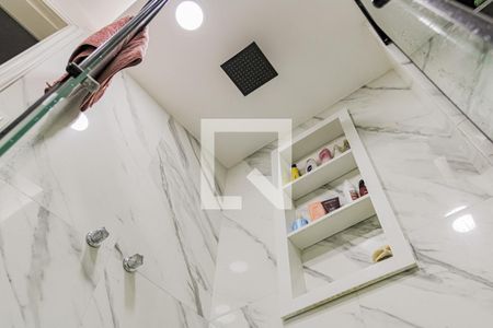 Apartamento à venda com 202m², 4 quartos e 3 vagas Apartamento à venda com 202m², 4 quartos e 3 vagasBanheiro Social