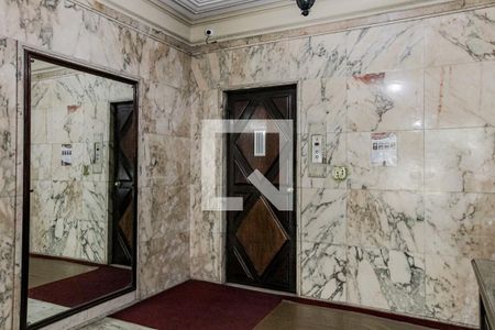 Apartamento à venda com 202m², 4 quartos e 3 vagas Apartamento à venda com 202m², 4 quartos e 3 vagasElevador