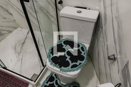 Apartamento à venda com 202m², 4 quartos e 3 vagas Apartamento à venda com 202m², 4 quartos e 3 vagasBanheiro Social