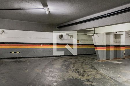 Apartamento à venda com 202m², 4 quartos e 3 vagas Apartamento à venda com 202m², 4 quartos e 3 vagasGaragem