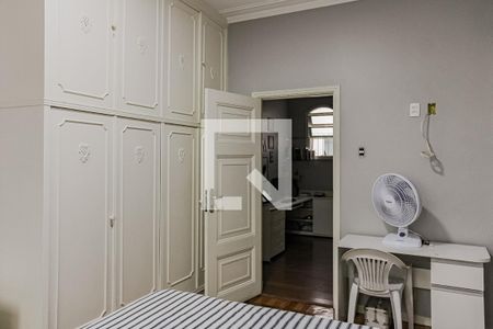 Apartamento à venda com 202m², 4 quartos e 3 vagas Apartamento à venda com 202m², 4 quartos e 3 vagasQuarto 1