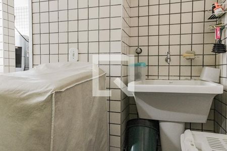 Apartamento à venda com 202m², 4 quartos e 3 vagas Apartamento à venda com 202m², 4 quartos e 3 vagasÁrea de Serviço