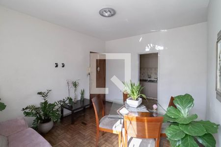 Sala  de apartamento à venda com 3 quartos, 80m² em Alípio de Melo, Belo Horizonte