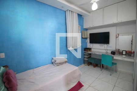 Quarto 2 de casa à venda com 3 quartos, 268m² em Braz de Pina, Rio de Janeiro