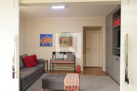 Sala de Estar de apartamento à venda com 4 quartos, 140m² em Itaim Bibi, São Paulo