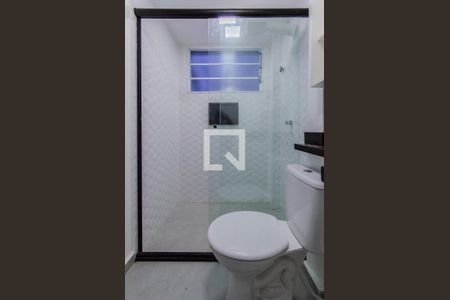 Banheiro de kitnet/studio para alugar com 1 quarto, 25m² em Ipiranga, São Paulo