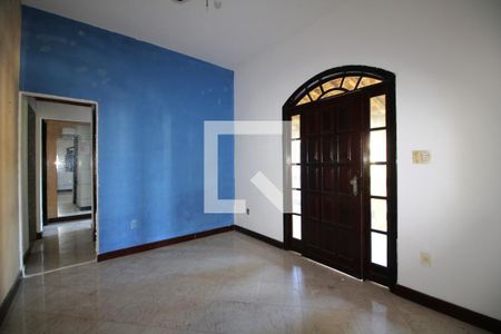 Casa à venda com 200m², 2 quartos e 5 vagasSala