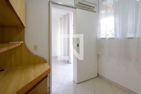 Escritório Quarto 1 de apartamento para alugar com 2 quartos, 70m² em Barra da Tijuca, Rio de Janeiro