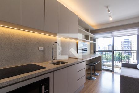 Sala e Cozinha de kitnet/studio para alugar com 1 quarto, 31m² em Moema, São Paulo